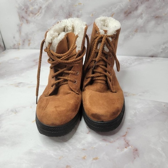 Sql Tie up sherpa interior faux suede combat boots - Picture 9 of 11